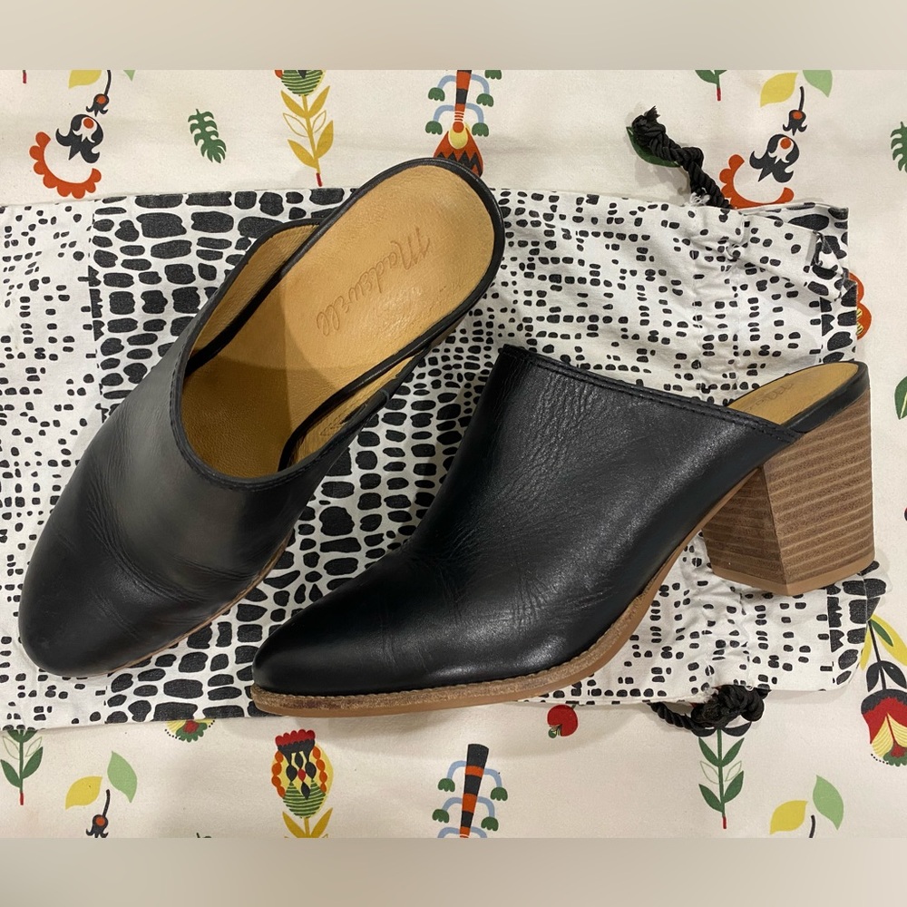 Madewell Black Leather Clogs